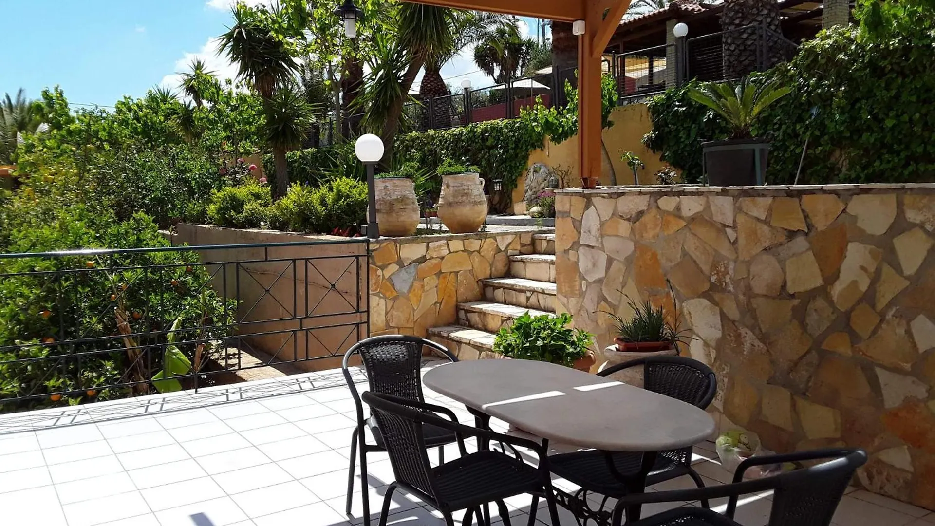 Studios Rania Aparthotel Lassi  Greece
