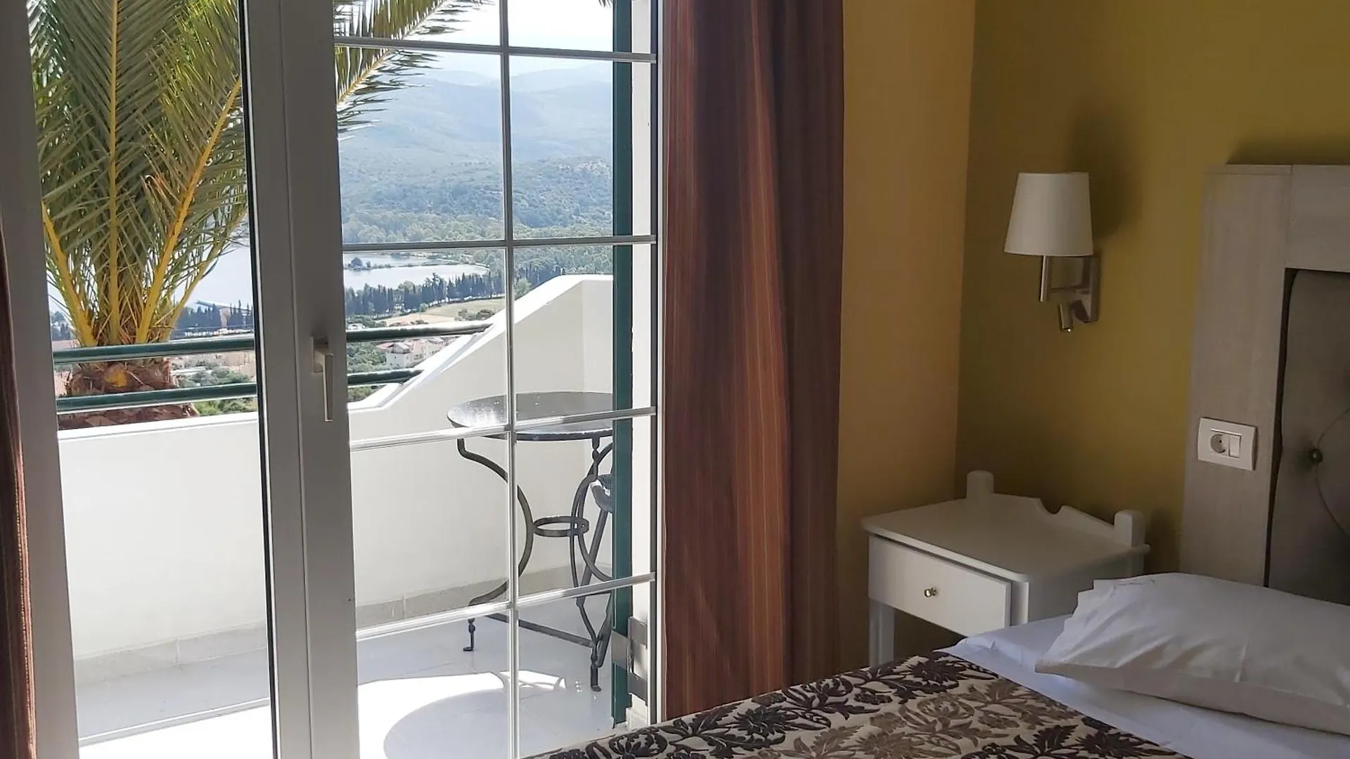 Studios Rania Aparthotel Lassi  Lassi (Kefalonia)