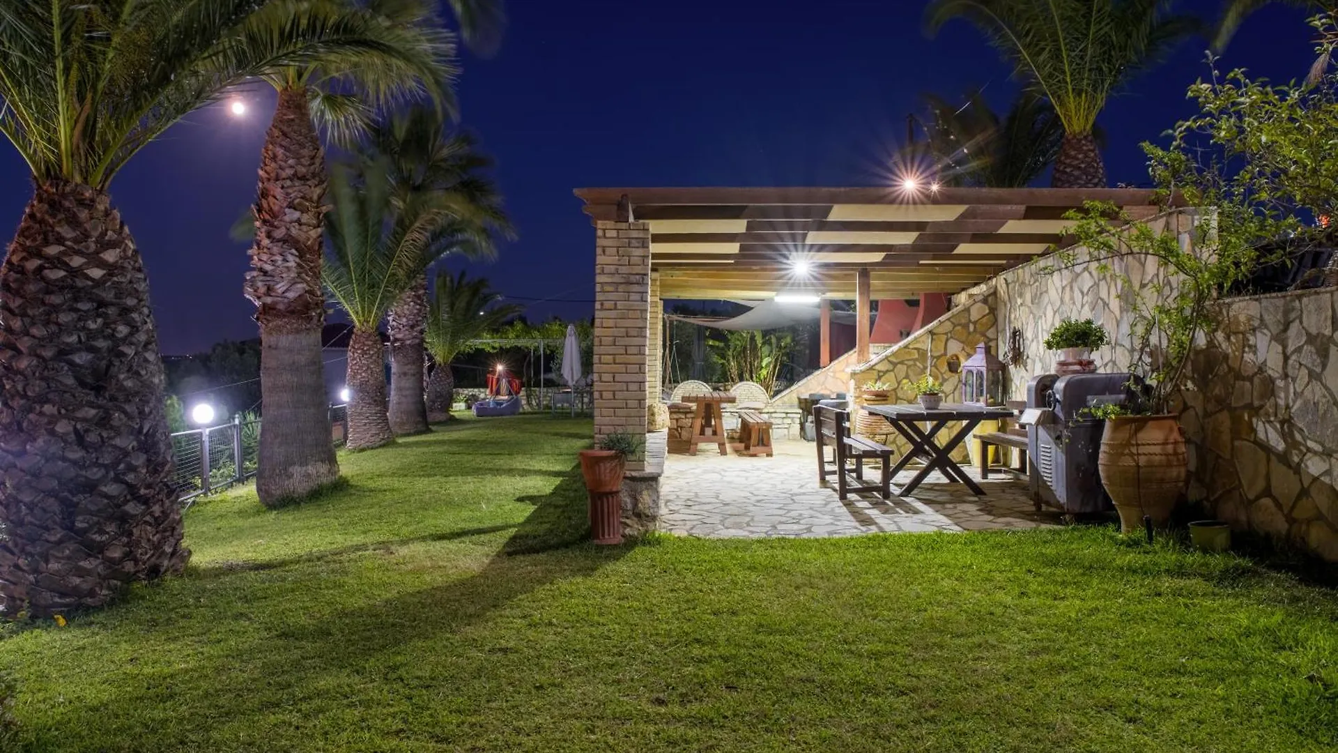 Studios Rania Aparthotel Lassi  Greece