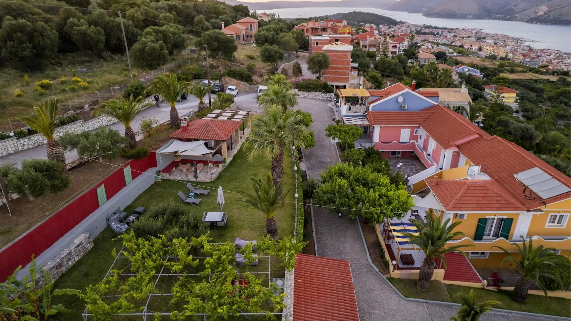 Studios Rania Aparthotel Lassi  2*, Lassi (Kefalonia) Greece